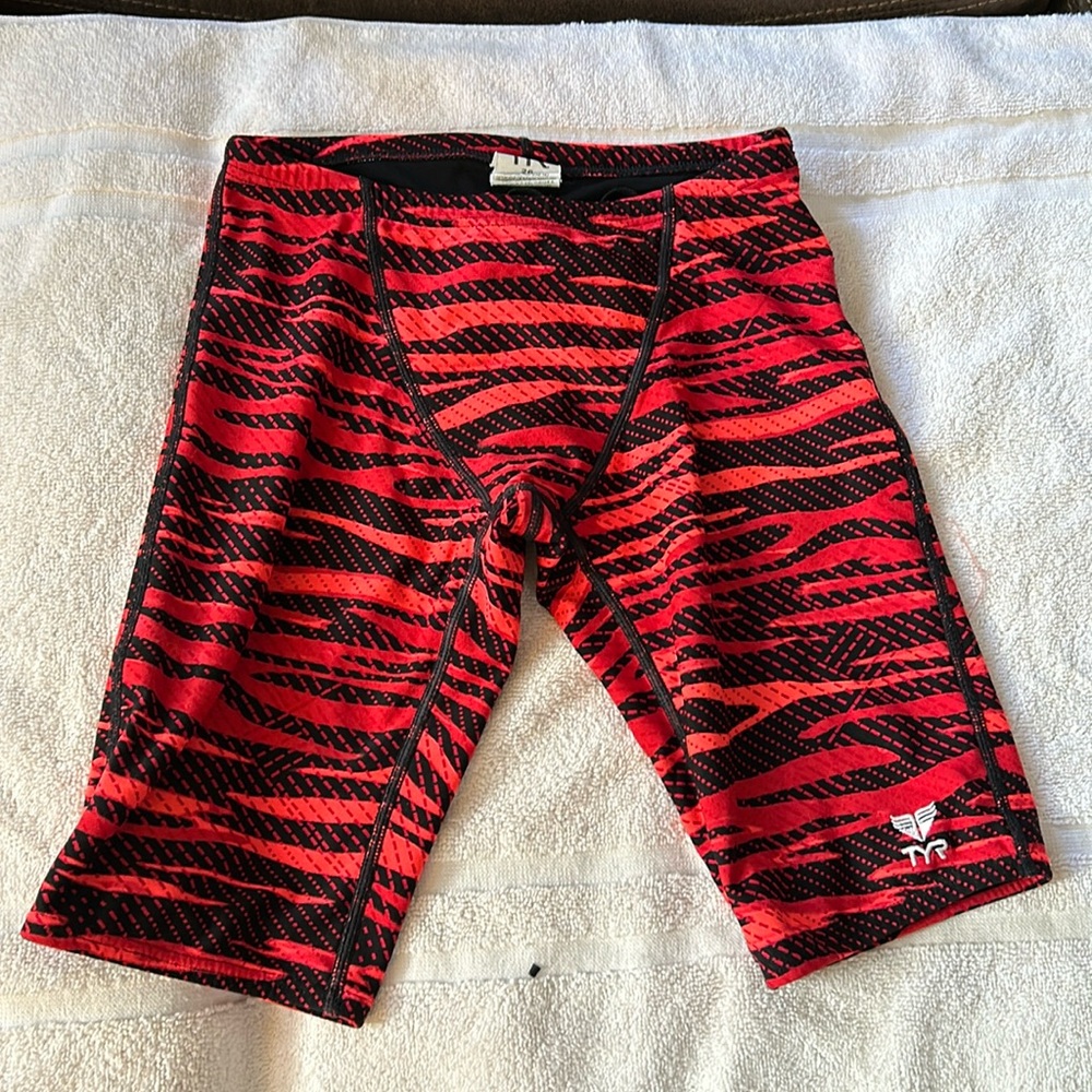 Boys TYR swim pants sz 26